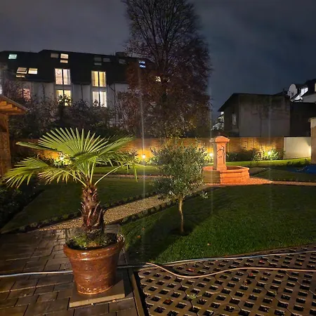 波恩拱廊城堡民宿 民宿