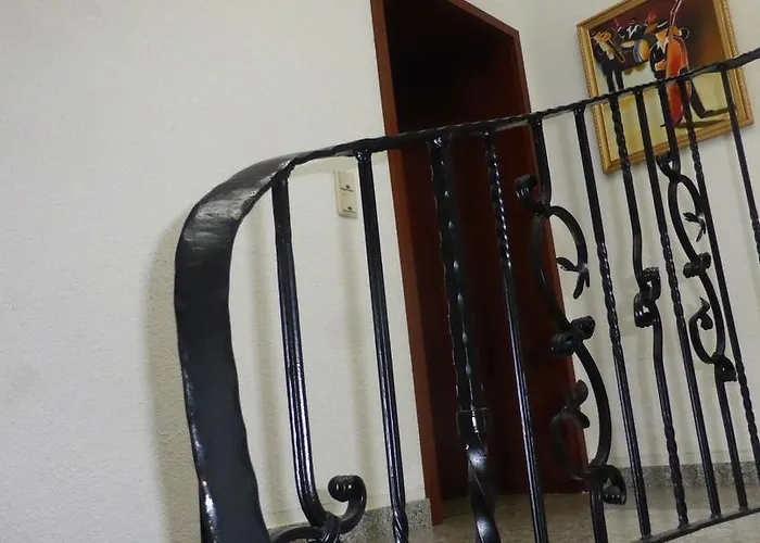 波恩拱廊城堡民宿 *